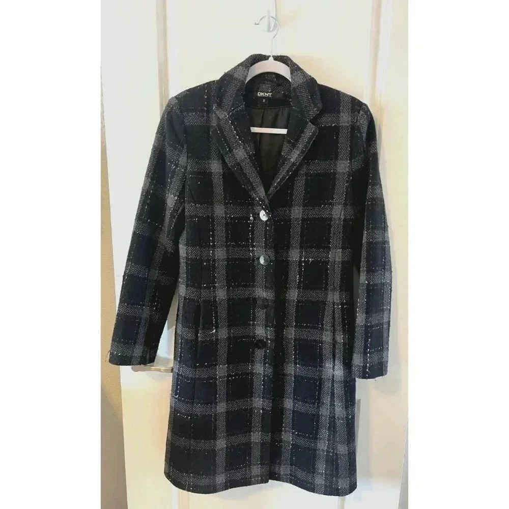 DKNY Women’s Wool Trench Coat Size 8 Grey/ Black Plaid Button up Lined pockets